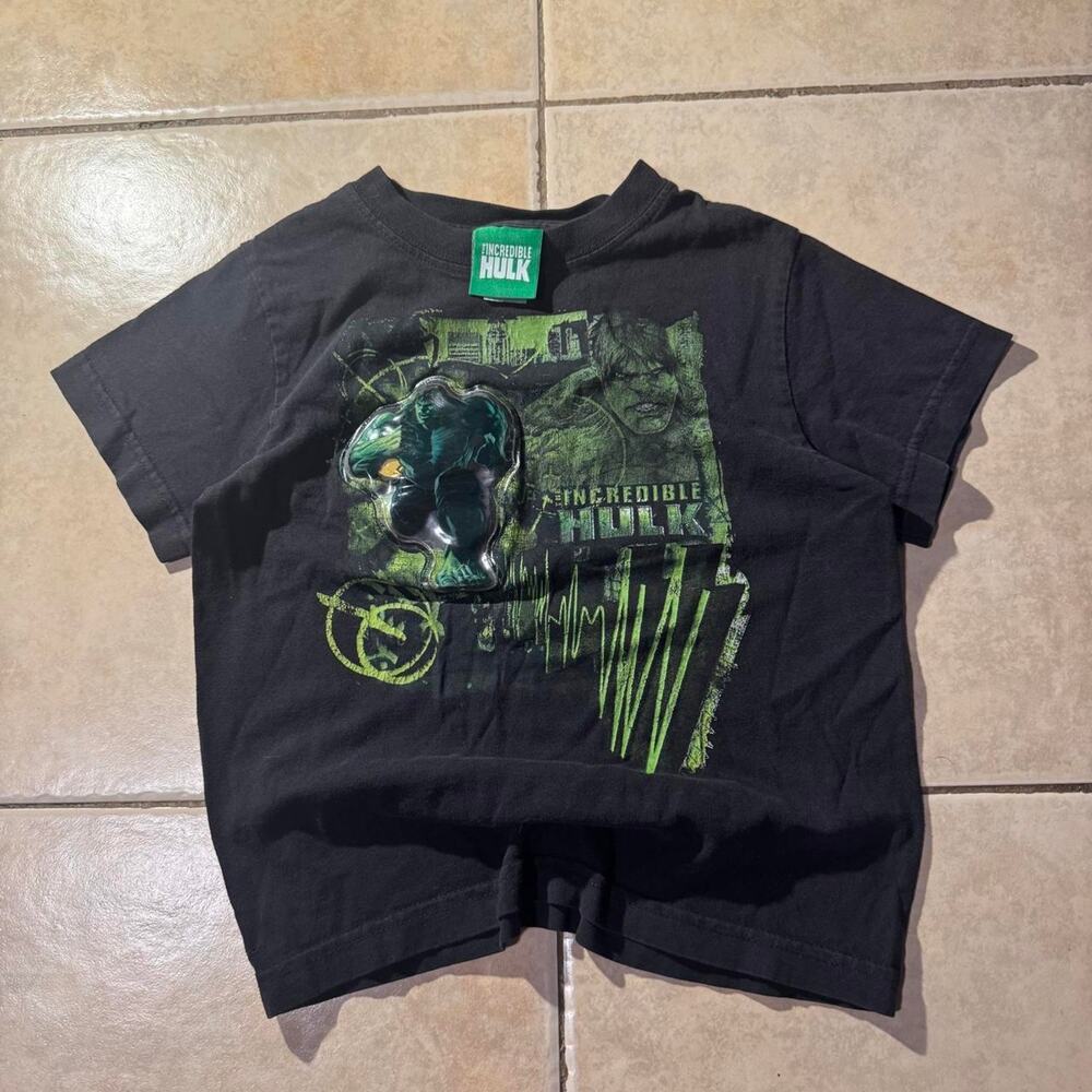 Vintage 2008 marvel the incredible hulk tee Size S in Boys